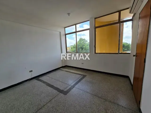 Comodo apartamento en alquiler - 5