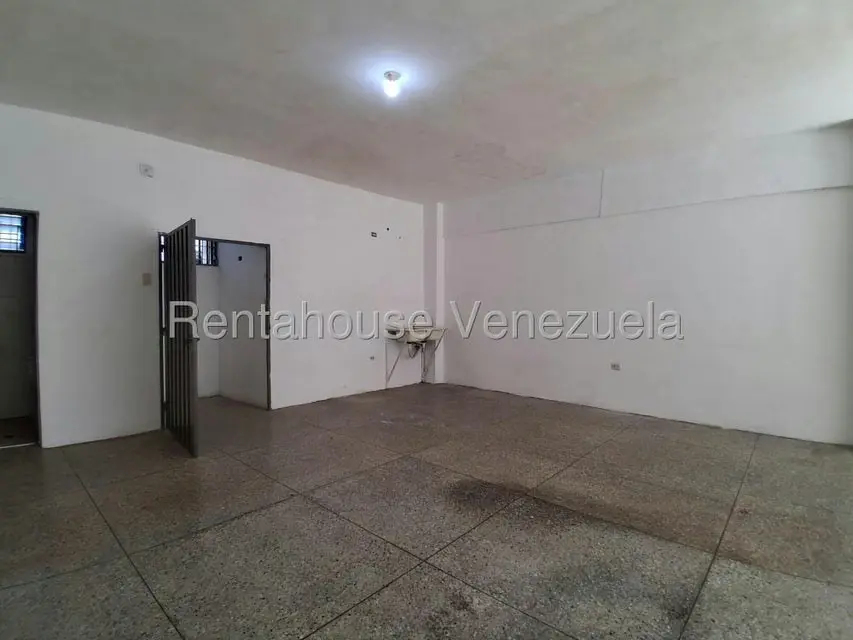 Local Comercial en Alquiler en Centro, Lara - 16