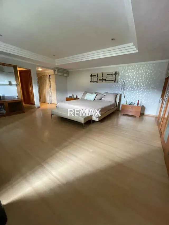 EN VENTA CASA REMODELADA EN PARQUE CAIZA - 14