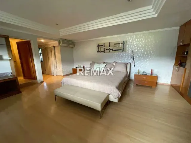 EN VENTA CASA REMODELADA EN PARQUE CAIZA - 15