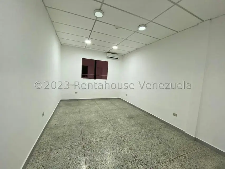 Oficina en Alquiler en Centro, Lara - 10