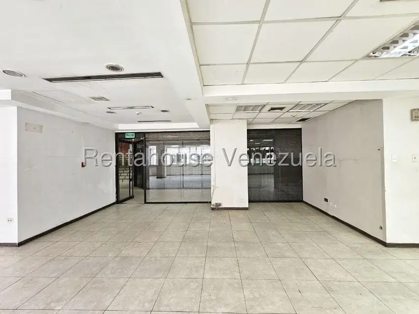 Local Comercial en Alquiler en Guarenas, Miranda - 13