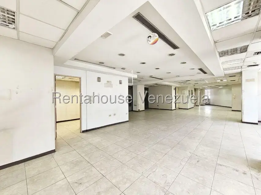 Local Comercial en Alquiler en Guarenas, Miranda - 18