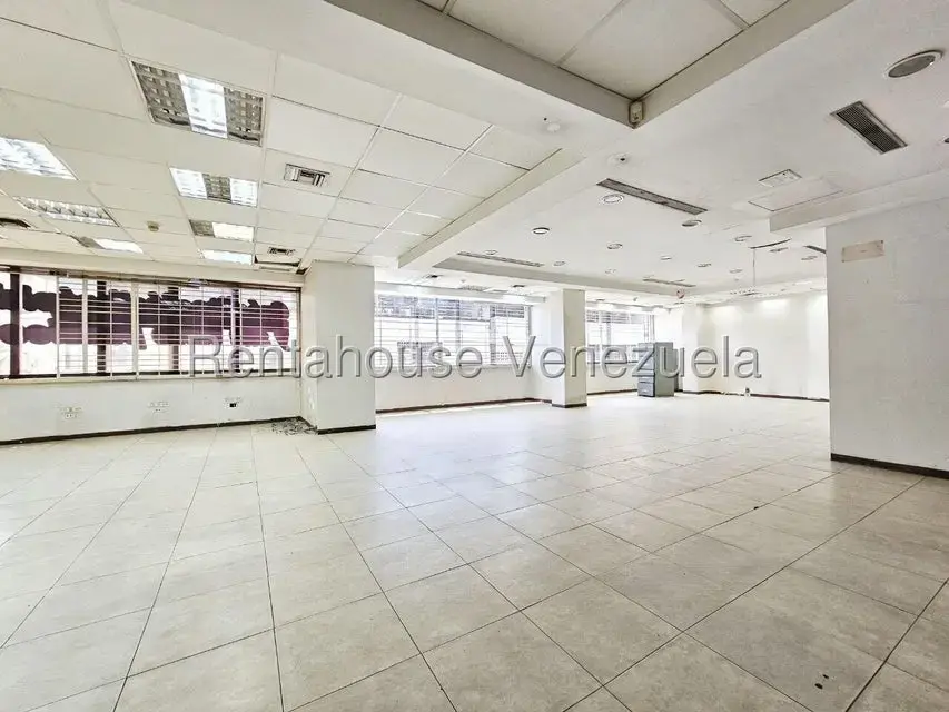 Local Comercial en Alquiler en Guarenas, Miranda - 22
