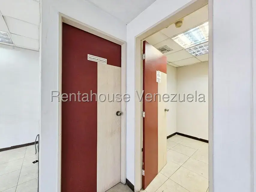 Local Comercial en Alquiler en Guarenas, Miranda - 30