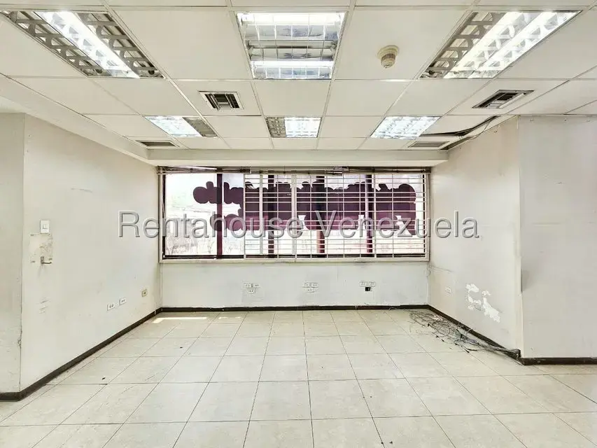 Local Comercial en Alquiler en Guarenas, Miranda - 10