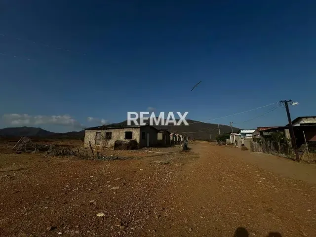 TERRENO EN SECTOR LA GUARDIA, MUNICIPIO DIAZ, ISLA DE MARGARITA LOTE NRO 2 Y LOTE NRO 8-A. - 5