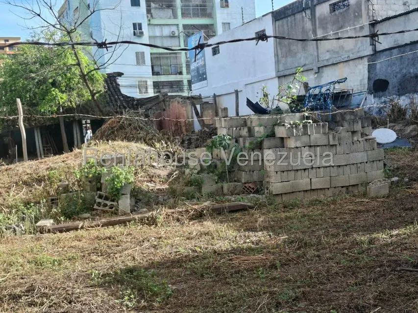 Terreno (Comercial) en Venta en Centro, Lara - 13