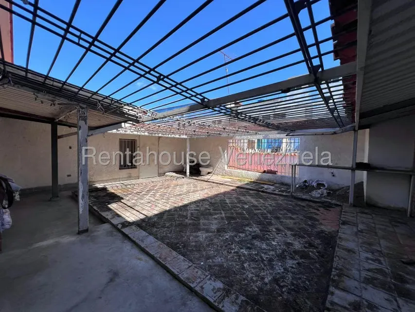 Casa (Multipes Niveles) en Venta en Avenida Victoria, Aragua - 33