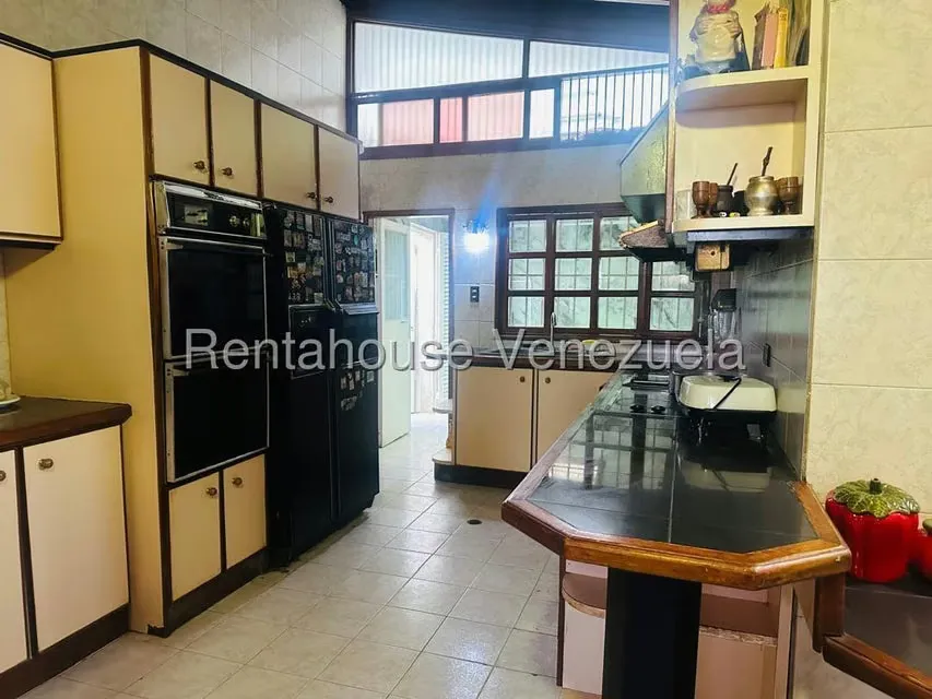 Casa (Multipes Niveles) en Venta en Prados del Este, Distrito Metropolitano - 14