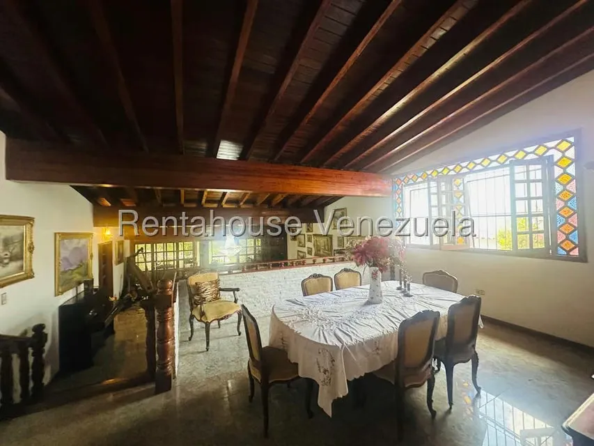 Casa (Multipes Niveles) en Venta en Prados del Este, Distrito Metropolitano - 3