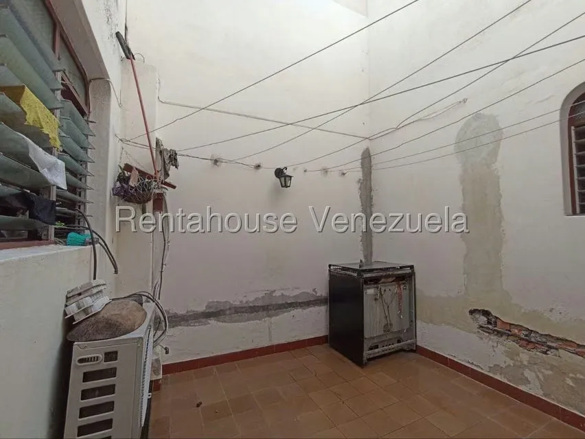 Edificio en Venta en Zona Oeste, Lara - 20