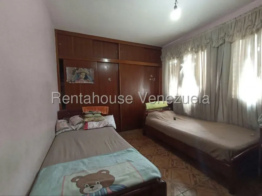 Edificio en Venta en Zona Oeste, Lara - 24