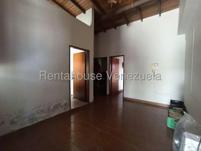 Edificio en Venta en Zona Oeste, Lara - 28