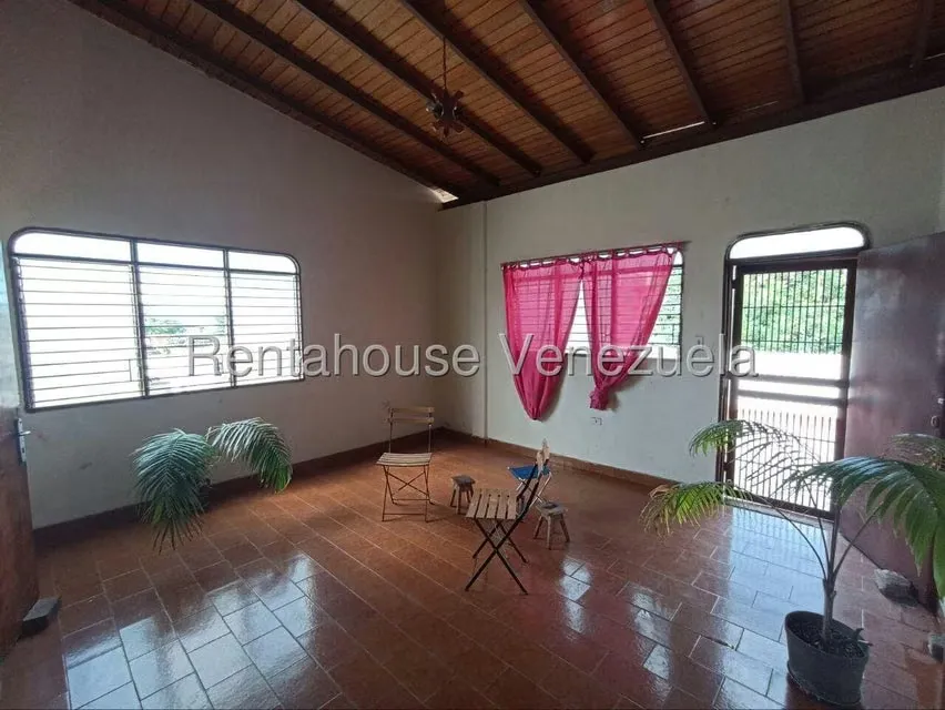 Edificio en Venta en Zona Oeste, Lara - 29
