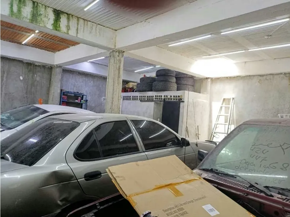 Se Alquila Local Comercial de 240 m2 a Pie de Calle - 7
