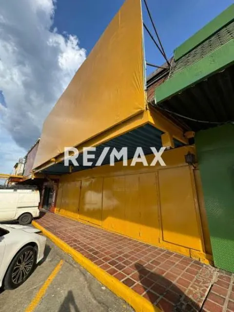 En venta insuperable Local en Castillito San Diego