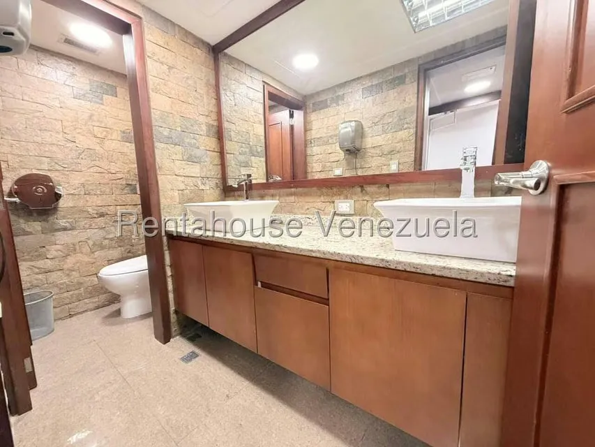 Oficina en Venta en Los Ruices, Distrito Metropolitano - 14