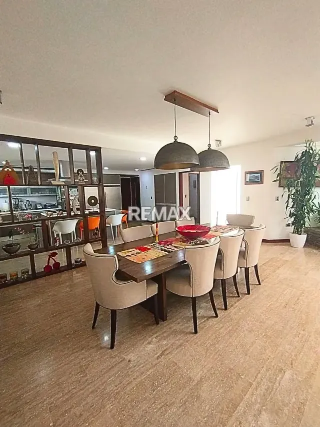 Casa en venta en Urbanizacion Casa de Campo: lujo y confort en la isla de Margarita - 4