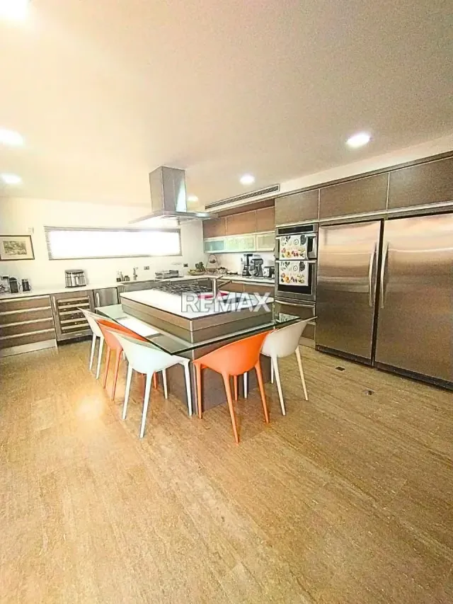 Casa en venta en Urbanizacion Casa de Campo: lujo y confort en la isla de Margarita - 5