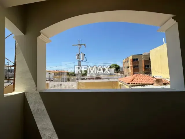 TOWNHOUSE EN VILLA VALERIA, DORAL NORTE - 11