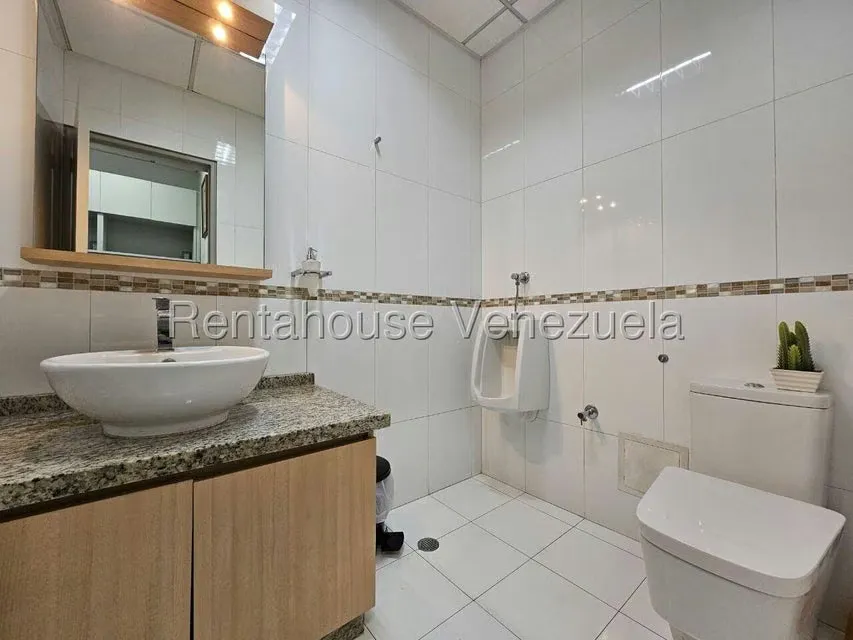 Oficina en Venta en Parroquia La Candelaria, Distrito Metropolitano - 17