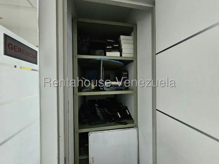 Oficina en Venta en Parroquia La Candelaria, Distrito Metropolitano - 28