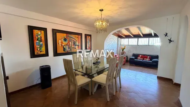 LINDA CASA EN VENTA EN ALTO PRADO, CONJUNTO CERRADO. - 4
