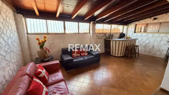 LINDA CASA EN VENTA EN ALTO PRADO, CONJUNTO CERRADO. - 5