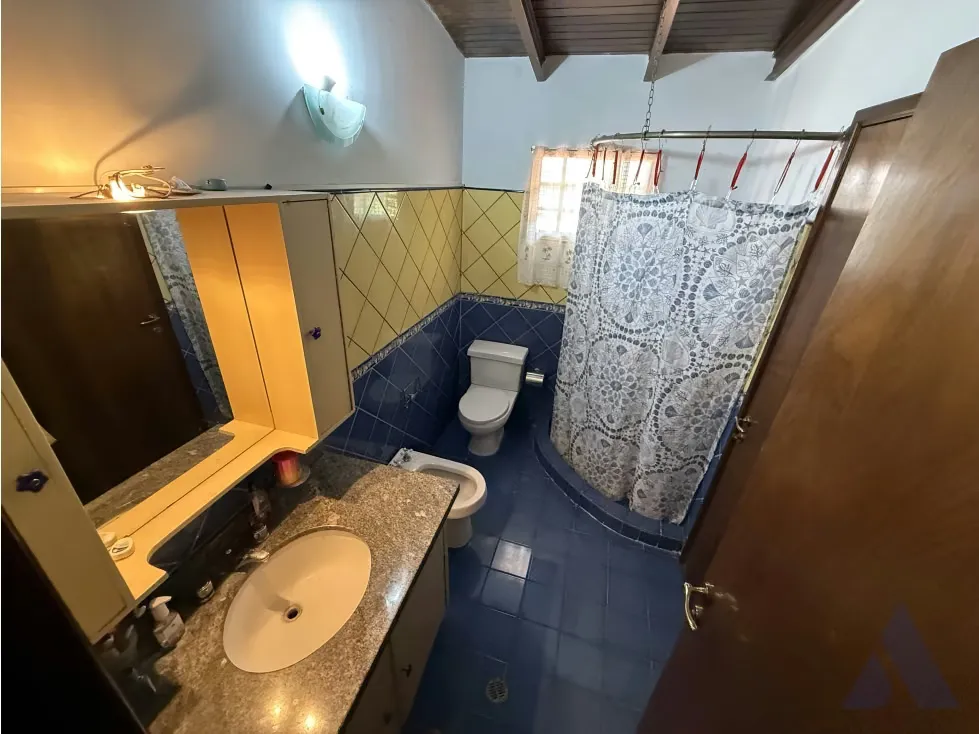 Vendo casa271m2 Santa Ines 7525 - 8