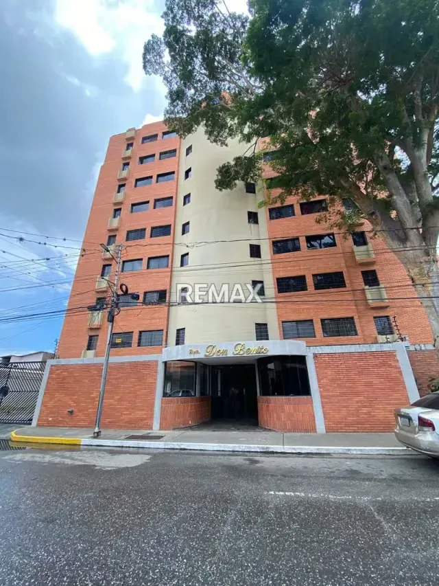 En venta apartamento ubicado en Residencias Don Benito, Barquisimeto.