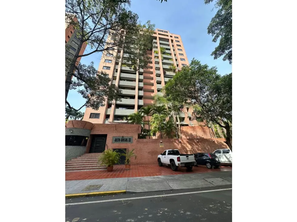 Se vende PH 250m2 Urb. El rosal