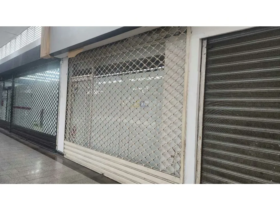 Se vende local 60m2 en esquina 1B C.C Plaza Las Americas I - 2