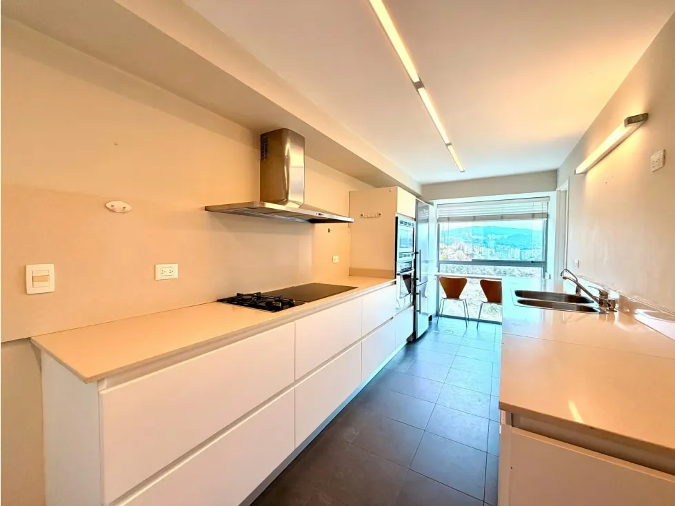Se vende Apto 138m² 2h/2.5b+s/3p Lomas de Las Mercedes - 8