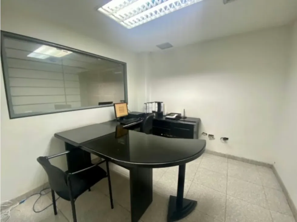 Se vende edificio industrial 1400m2 Catia 0490 - 7