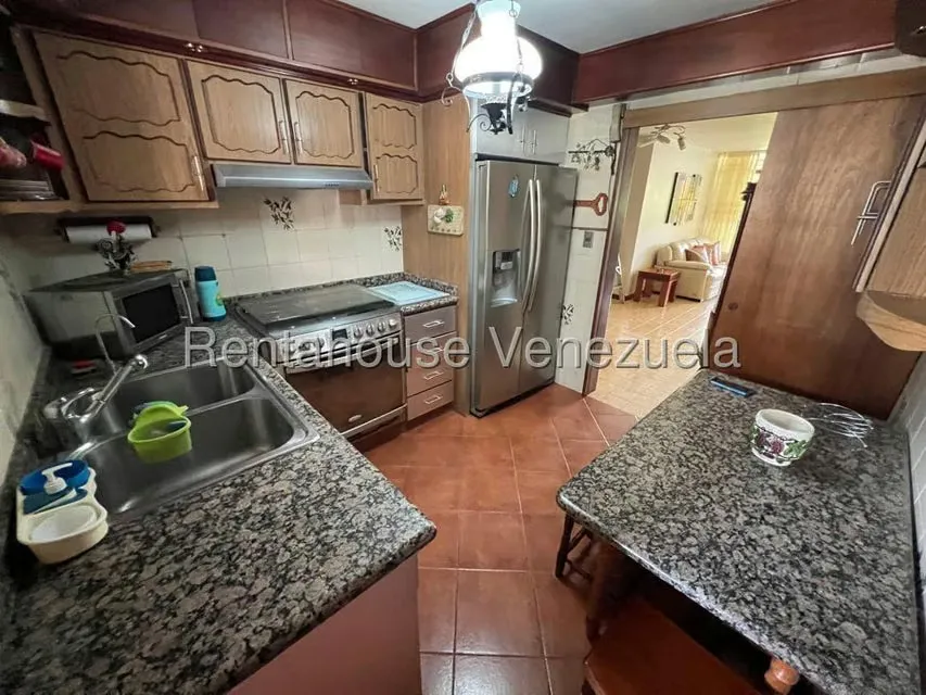 Apartamento (1 Nivel) en Alquiler en Montalban III, Distrito Metropolitano - 8
