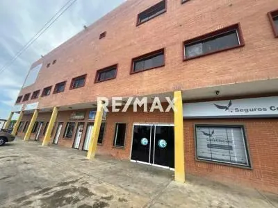 EN VENTA LOCAL MULTIFUNCIONAL CON BAÑO PRIVADO EN LA POSADA MARIA AUXILIADORA, CHICHIRIVICHE. - 2