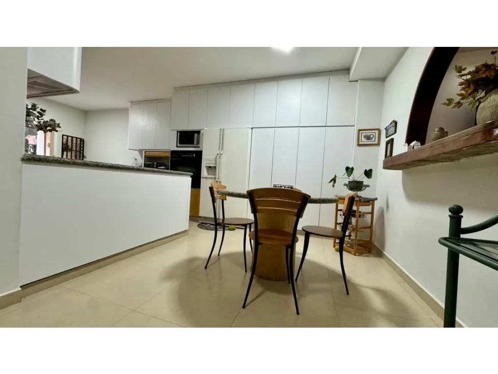 Se vende Town House 240m2 La Trinidad 3904 - 6