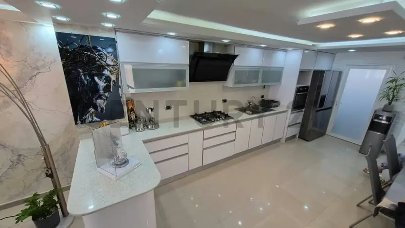 Villa en Puerto Morro con salida a la Playa - Amoblada y Equipada