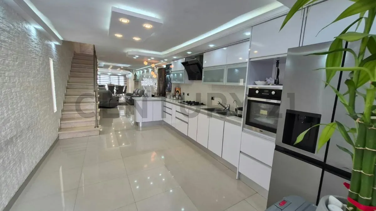Villa en Puerto Morro con salida a la Playa - Amoblada y Equipada - 13