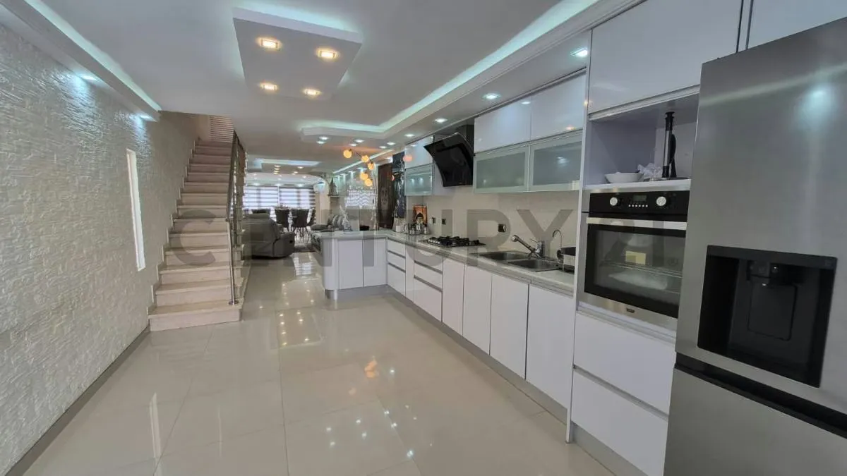 Villa en Puerto Morro con salida a la Playa - Amoblada y Equipada - 4
