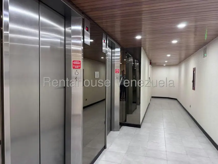 Apartamento (1 Nivel) en Venta en Manzanares, Distrito Metropolitano - 2