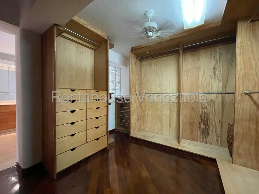 Apartamento (Multiples Niveles) en Alquiler en Colinas de Valle Arriba, Distrito Metropolitano - 58