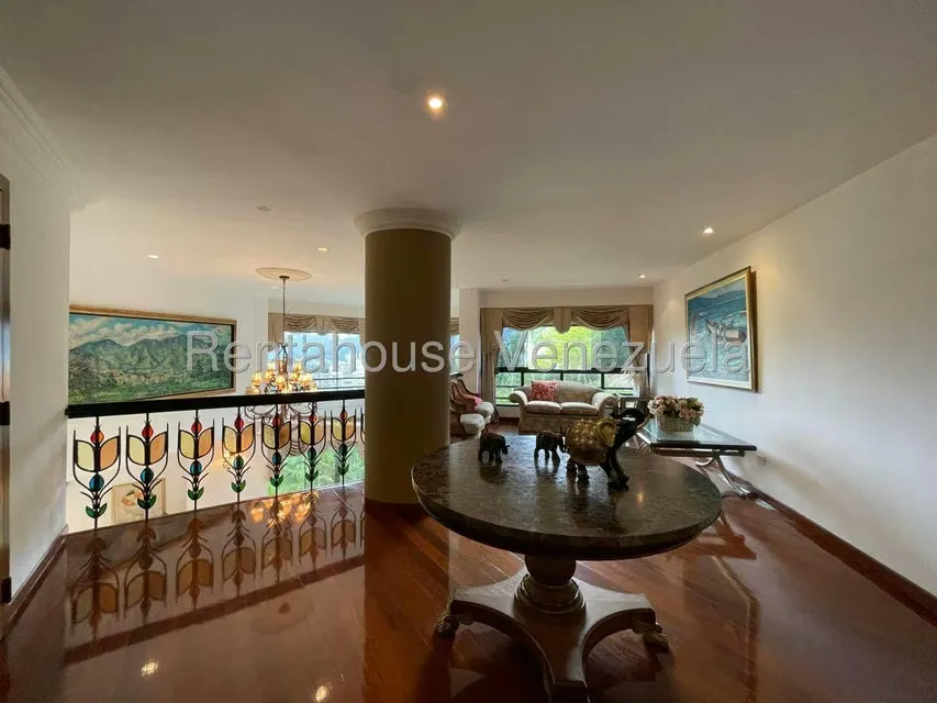 Apartamento (Multiples Niveles) en Alquiler en Colinas de Valle Arriba, Distrito Metropolitano - 60