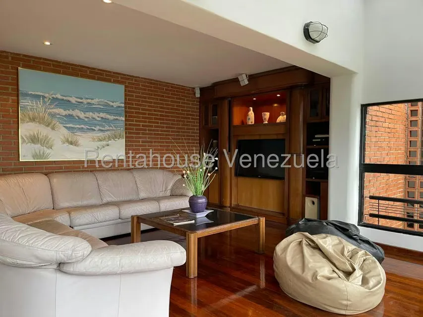 Apartamento (Multiples Niveles) en Alquiler en Colinas de Valle Arriba, Distrito Metropolitano - 76