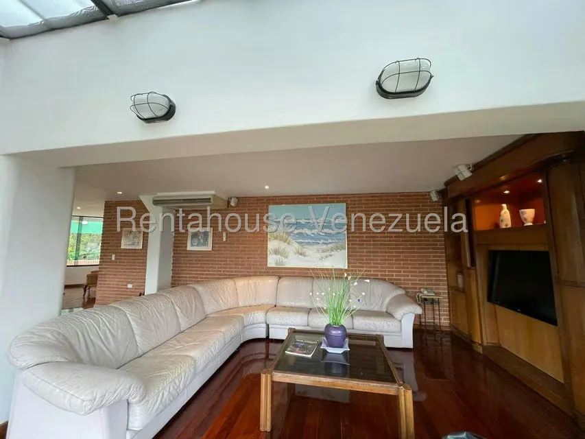 Apartamento (Multiples Niveles) en Alquiler en Colinas de Valle Arriba, Distrito Metropolitano - 82