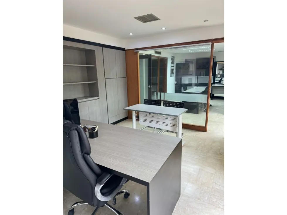 Oficina en las Meredes en venta