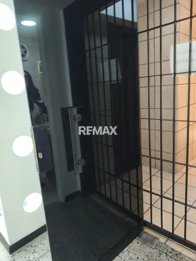 Alquiler de Oficina en Av Bolivar, Urb Majay, 30m² - 5