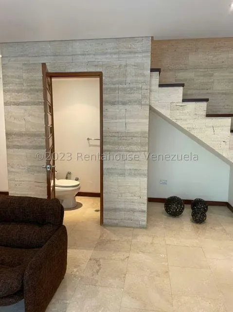 Apartamento (Duplex) en Alquiler en Los Naranjos de Las Mercedes, Distrito Metropolitano - 21