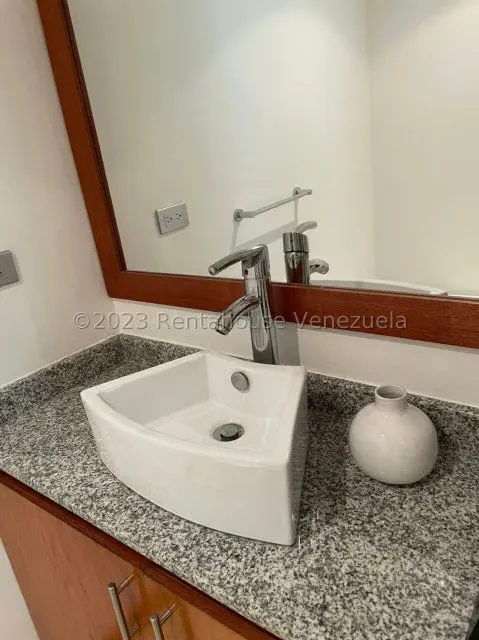 Apartamento (Duplex) en Alquiler en Los Naranjos de Las Mercedes, Distrito Metropolitano - 22